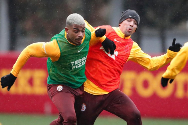 Galatasaray, Denizlispor hazırlıklarına başladı