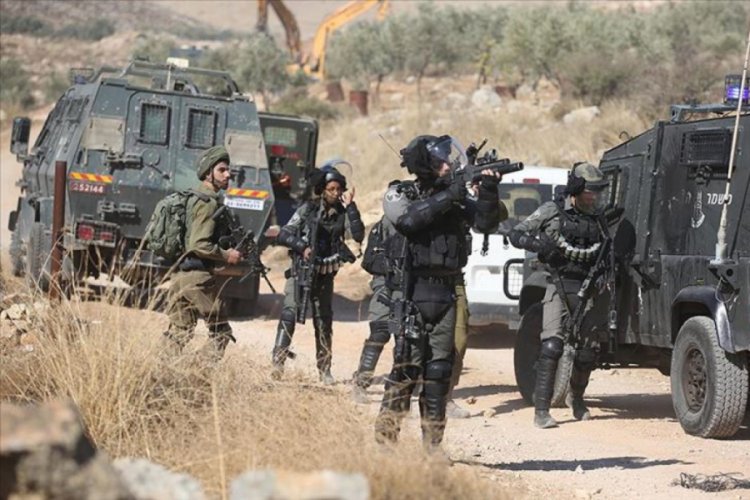 İsrail g&uuml;&ccedil;leri Batı Şeria'da 3 Filistinli g&ouml;stericiyi yaraladı