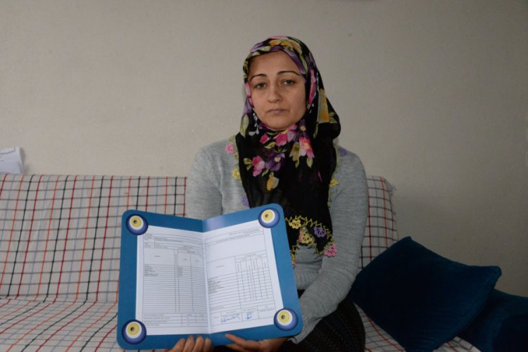 Şırıngalı &ccedil;ikolatayla &ouml;len Umut'un karnesini annesi aldı