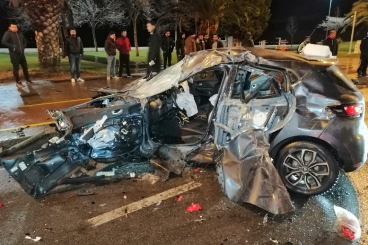 Kırmızı ışık ihlali sonrası ortalık savaş alanına d&ouml;nd&uuml;