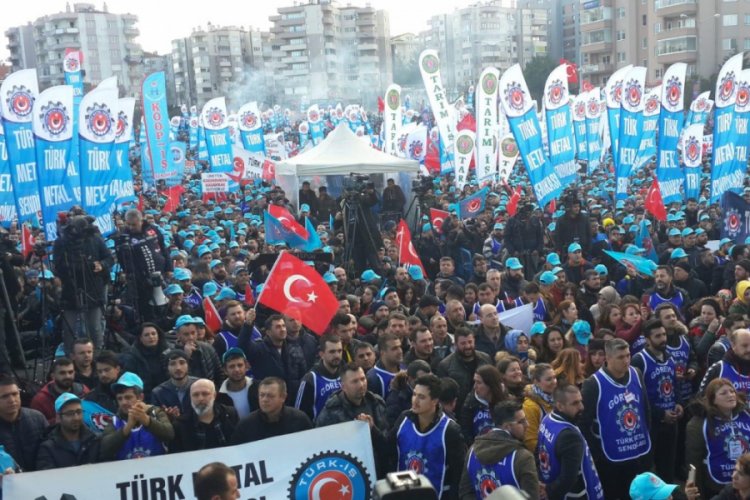 Bursa'da on binlerce metal emekçisi meydanda!