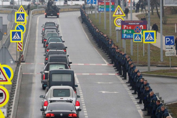 11 g&uuml;n sonra naaşlar Ukrayna'ya getirildi!