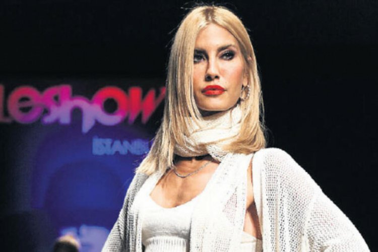 &Ccedil;ağla Şıkel: Podyum &ouml;ncesi dua ederim