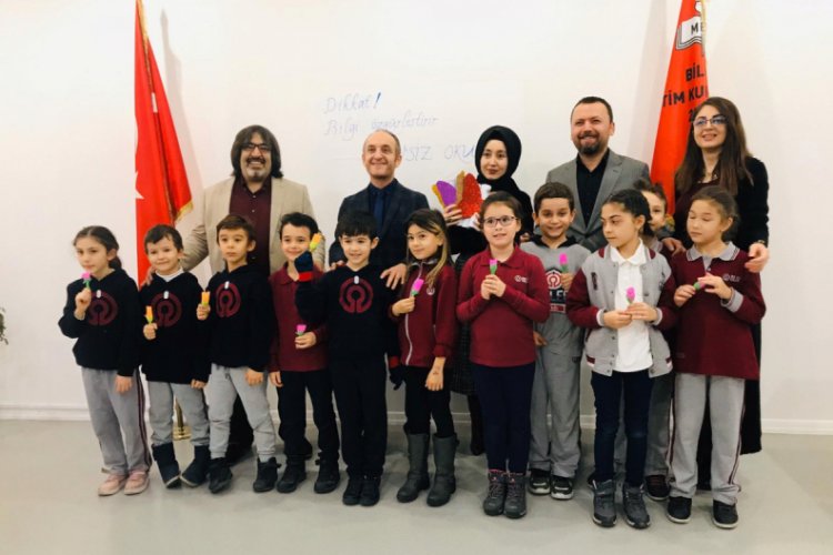 Bursa'da ş&ouml;len havasında karne dağıtımı