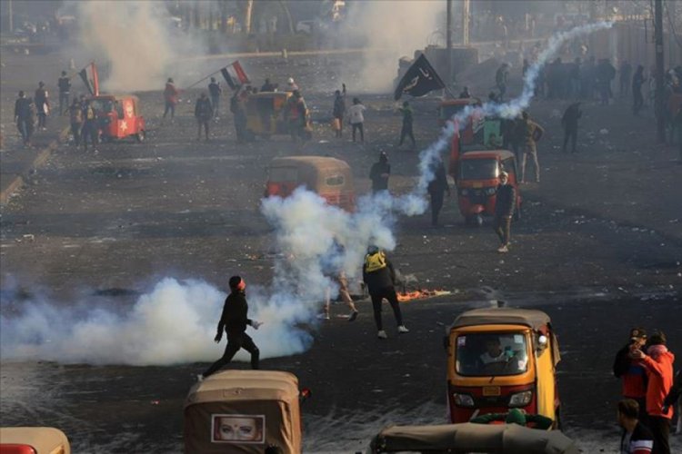 Irak'ta h&uuml;k&uuml;met karşıtı g&ouml;sterilerde 2 kişi hayatını kaybetti