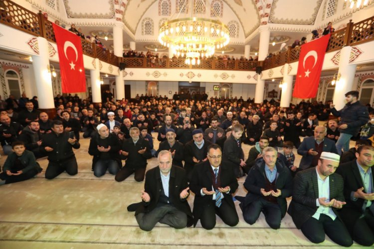 Gaziantep'te 164 &ouml;ğrenci umreye uğurlandı