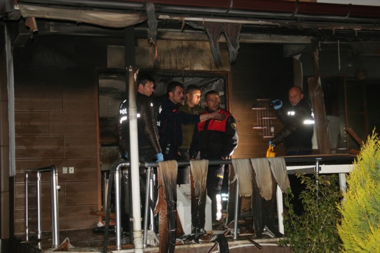 Evde patlama yaşandı, 2 kişi yaralandı