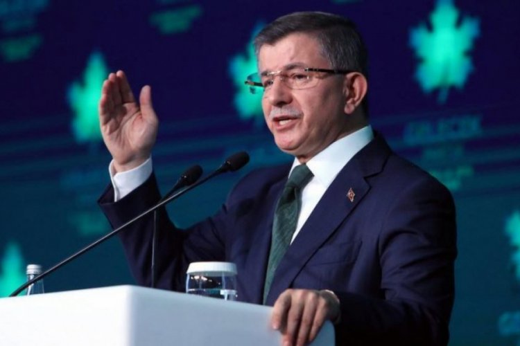 Davutoğlu: Ekonomi y&ouml;netimi rakamlarla oynuyor