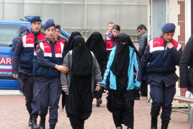DEAŞ şüphelisi 4 kadın, jandarma operasyonuyla yakalandı