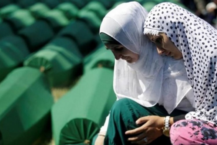 Srebrenitsalı anneler Hollanda mahkemesinin kararını AİHM'e taşıdı