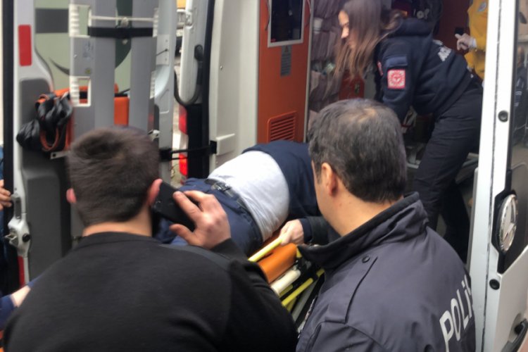 Bursa'da mobilya getirdi, sırtından silahla vuruldu