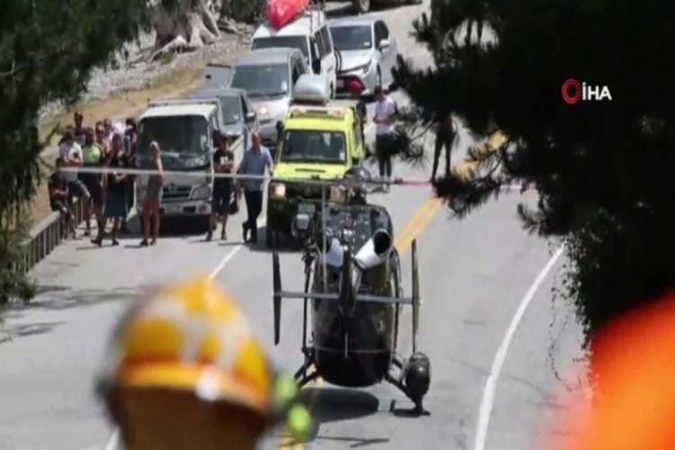 &Ccedil;inli turistleri taşıyan otob&uuml;s devrildi: 20 yaralı