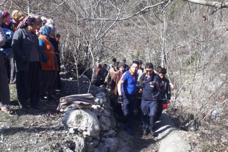 Tırmandığı kayalıklardan d&uuml;ş&uuml;p yaralandı, AFAD kurtardı