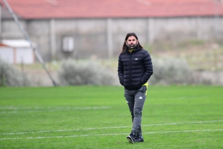 Bursaspor Teknik Direktörü İbrahim Üzülmez'den transfer açıklaması