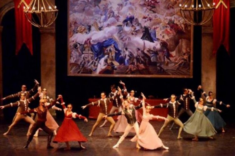 "Romeo ve Juliet" balesi sahnelendi
