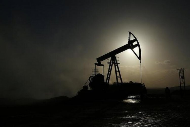 Brent petrol&uuml;n varili 64,36 dolar