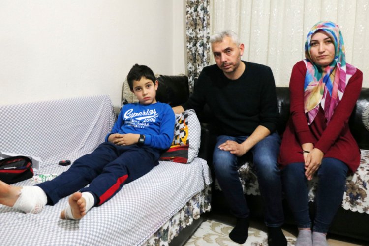 Karla oynarken v&uuml;cudunda yanık oluşan &ccedil;ocuk taburcu oldu
