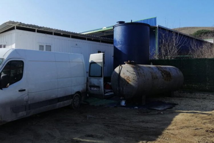 40 bin litre ka&ccedil;ak akaryakıt ele ge&ccedil;irildi