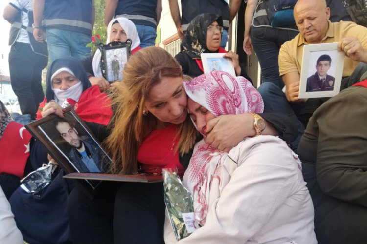 Sendikadan ihra&ccedil; edilen &ouml;ğretmenler hukuka gidiyor