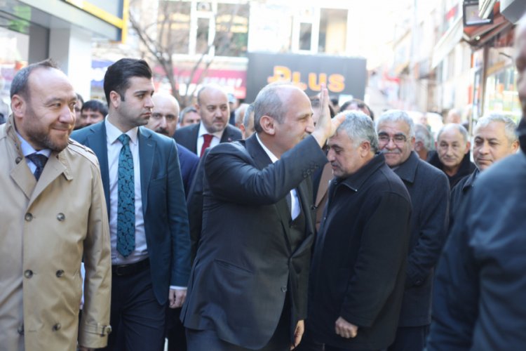 "Sivas'a kadar Ankara'yı y&uuml;ksek hızlı trenle bağlayacağız"