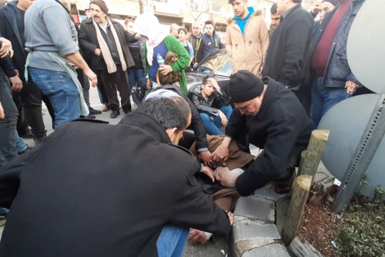 Ehliyetsiz s&uuml;r&uuml;c&uuml;n&uuml;n &ccedil;arptığı yaşlı adam, yaşam savaşını kaybetti