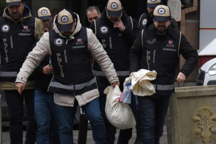 4 bin 880 adet sahte 2 Euro ele ge&ccedil;irildi