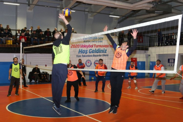 Eğitim-Bir-Sen Bursa voleybol turnuvası kazananı belli oldu