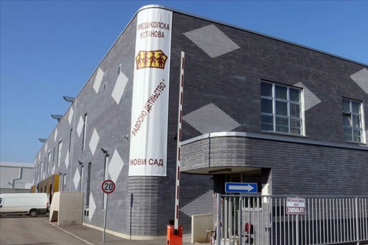 Sırbistan'daki anaokulunda M&uuml;sl&uuml;man &ouml;ğrencilere '&ouml;zel men&uuml;'