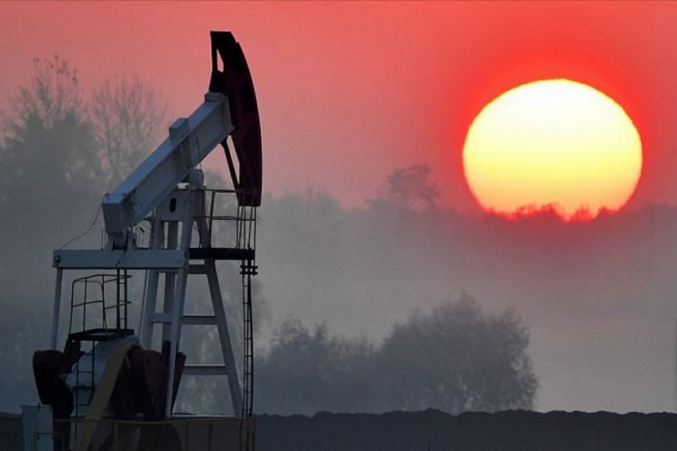 EIA'nın yılın ilk yarısı i&ccedil;in petrol fiyatı tahmini 62 dolar