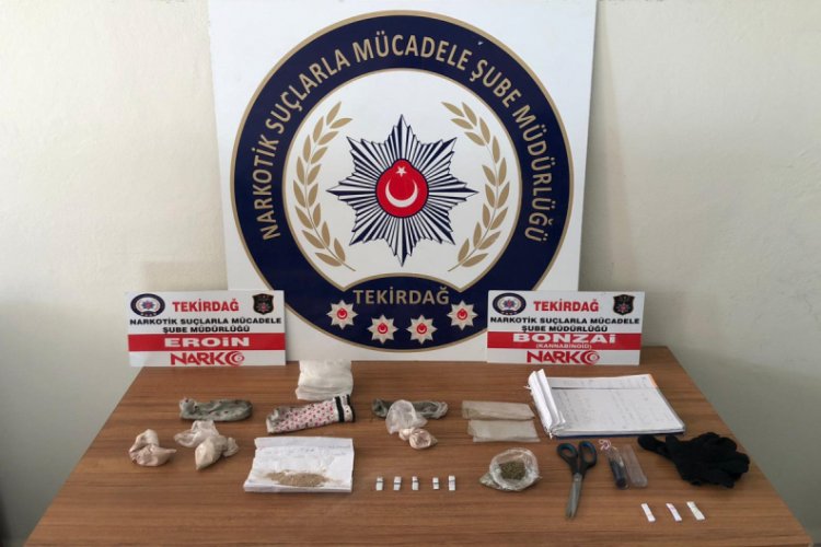 Larissa, toprağa g&ouml;m&uuml;l&uuml; uyuşturucuyu buldu