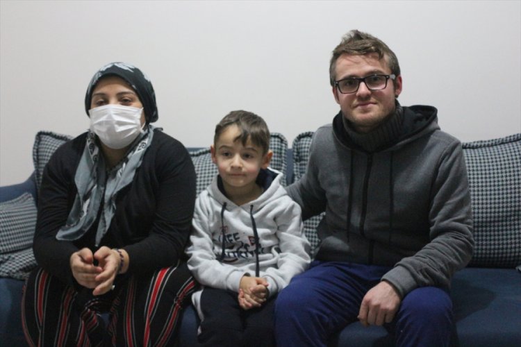 Bursa'da annesini ve ağabeyini kaybettiği kanseri yenmek i&ccedil;in m&uuml;cadele ediyor