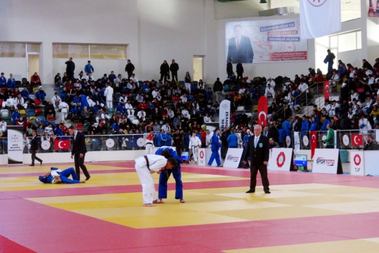 &Uuml;mitler T&uuml;rkiye Judo Şampiyonası, Kilis'te başladı