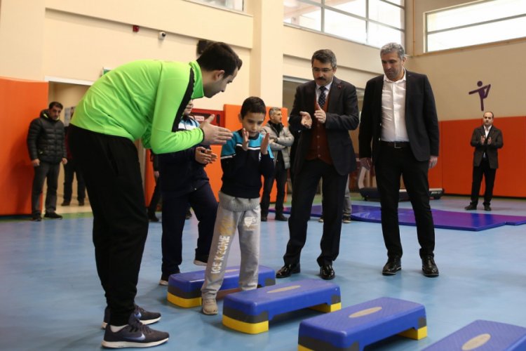 Bursa'da engelli &ccedil;ocukların hayatı bu merkezde değişti