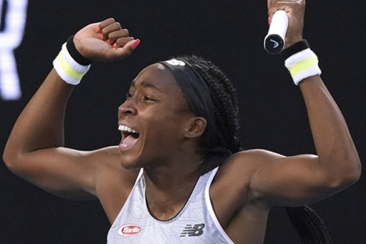 Avustralya A&ccedil;ık'ta tarihi zafer! 15 yaşındaki Coco Gauff...