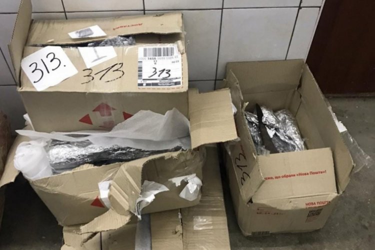 İngiltere'ye tarihi eser ka&ccedil;ırmaya &ccedil;alışan Ukraynalı yakalandı