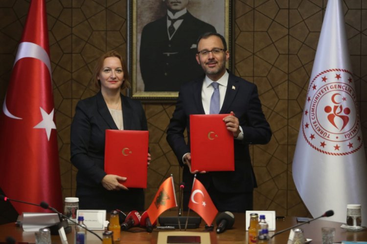 Bakan Kasapoğlu: Spor turizminde &uuml;lkemiz bir&ccedil;ok branş i&ccedil;in son derece elverişli