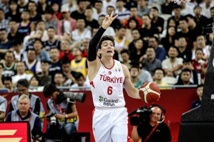 Cedi Osman, Elazığ i&ccedil;in toplanan bağış rakamını a&ccedil;ıkladı
