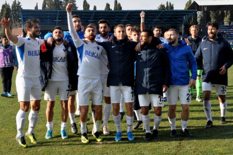Karacabey Belediyespor evinde kazandı