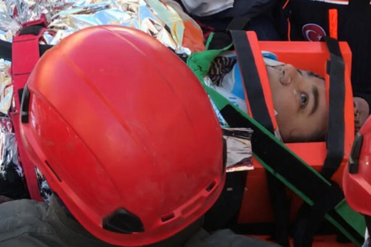 'Azize' ile kurtarıcısı itfaiye erinin duygusal buluşması