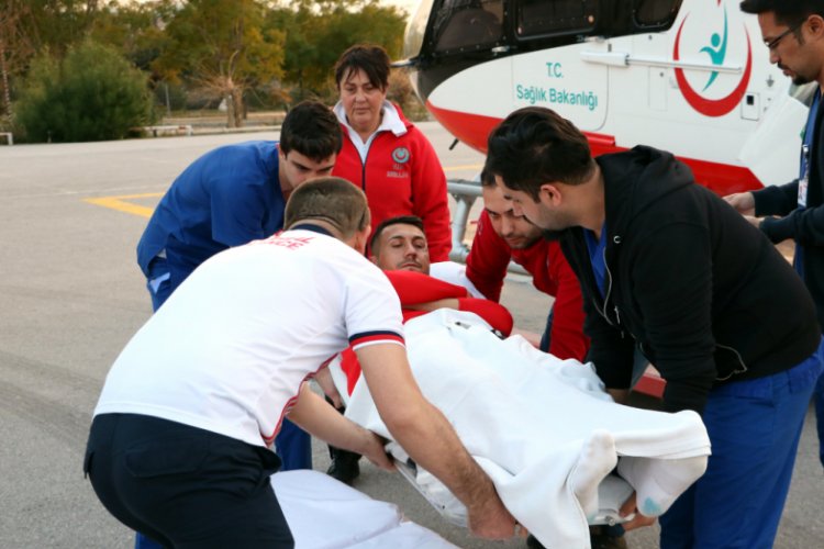 Jahovic ambulans helikopterle Antalya'ya getirildi