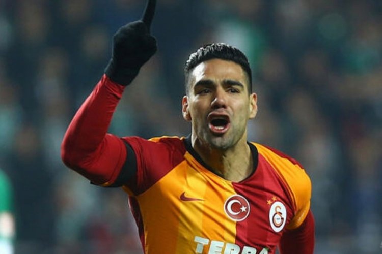 Galatasaray'da Falcao ve Saracchi şoku!