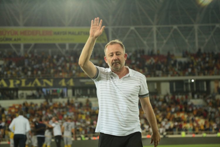 Beşiktaş'ta Sergen Yal&ccedil;ın'ın a&ccedil;ıklanması bekleniyor