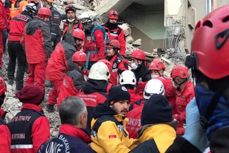 Depremle ilgili provokatif paylaşım yapan 50 kişiye soruşturma