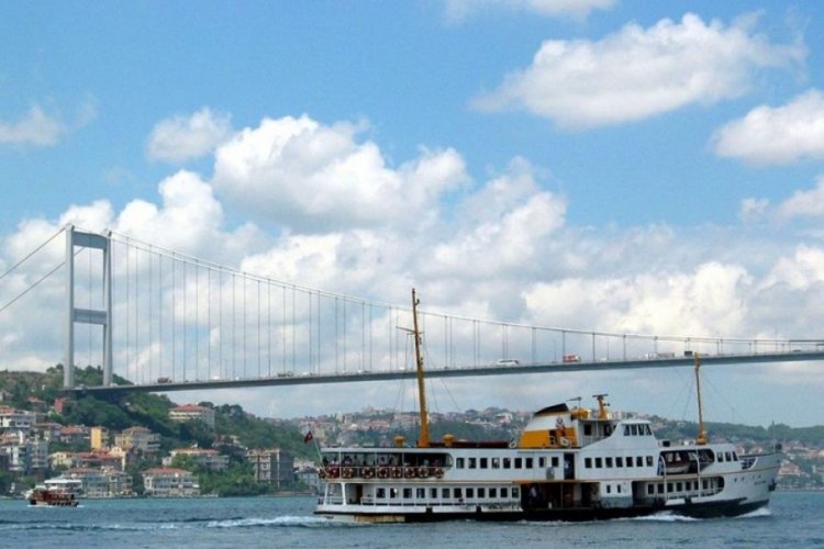 İBB: Boğaz hatları 24 saat hizmet verecek