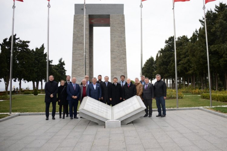 Bosna Hersek B&uuml;y&uuml;kel&ccedil;isi Sadovi&ccedil;, Tarihi Alanı gezdi, şehitlikleri ziyaret etti