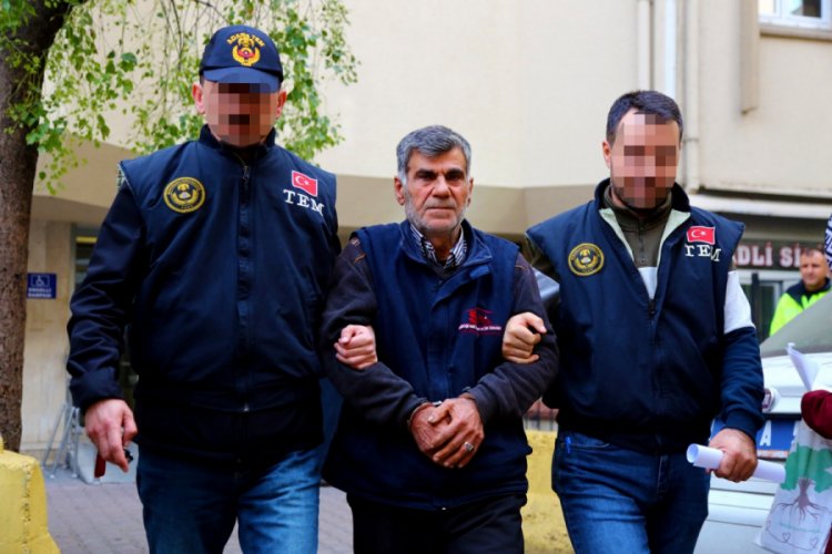 Ter&ouml;r &ouml;rg&uuml;t&uuml;ne istihbarat sağladığı &ouml;ne s&uuml;r&uuml;len Suriyeli yakalandı
