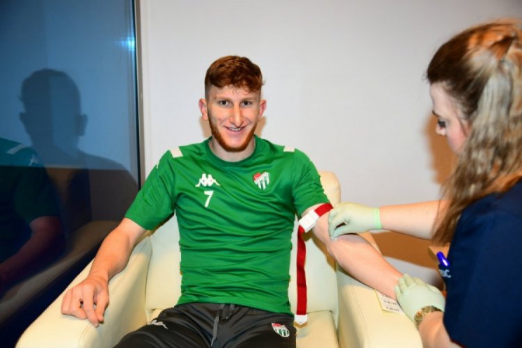 Bursasporlu futbolcular kan testinden geçti