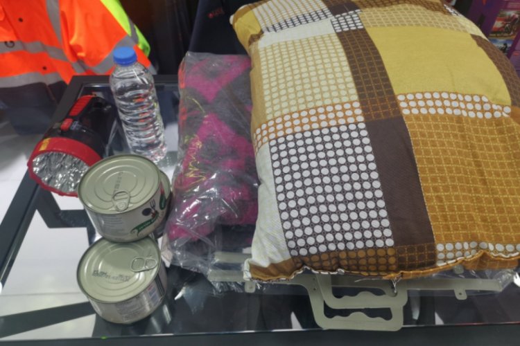 Deprem çantalarına talep arttı; 400 liraya kadar çıkıyor