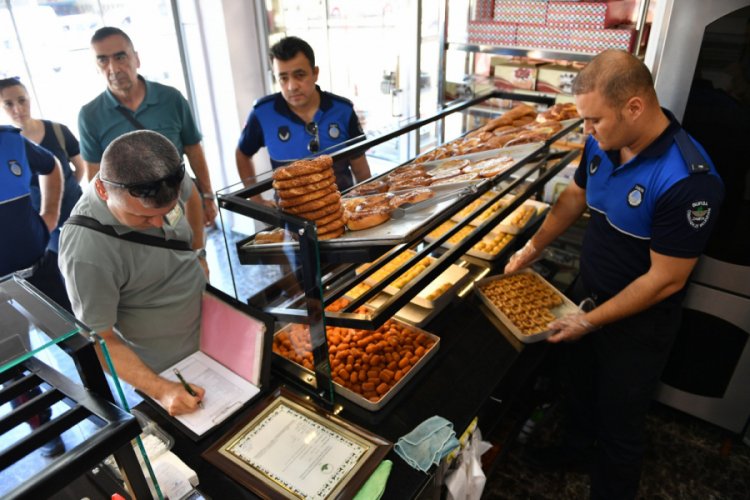Bursa'da zabıta ekipleri 14 bin 200 denetim ger&ccedil;ekleştirdi