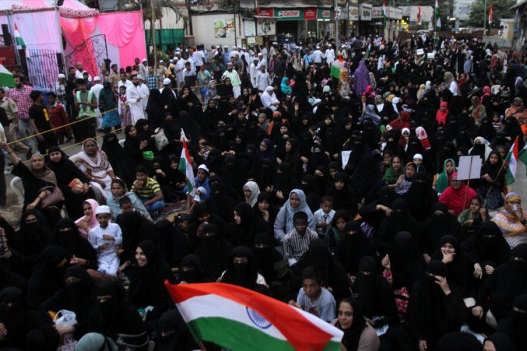 Hindistan'da protestolar hız kesmeden devam ediyor
